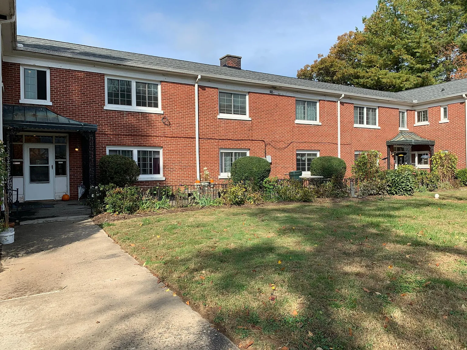 1 bed, $1,175 — Photo 2