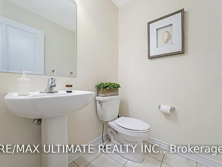 2444 Fall Harvest Cres — Photo 13