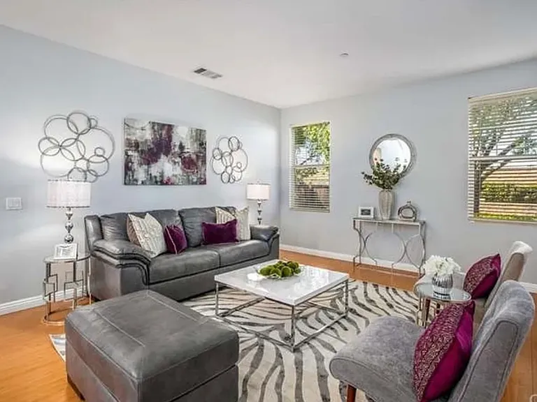 25963 Newport Ave — Photo 3
