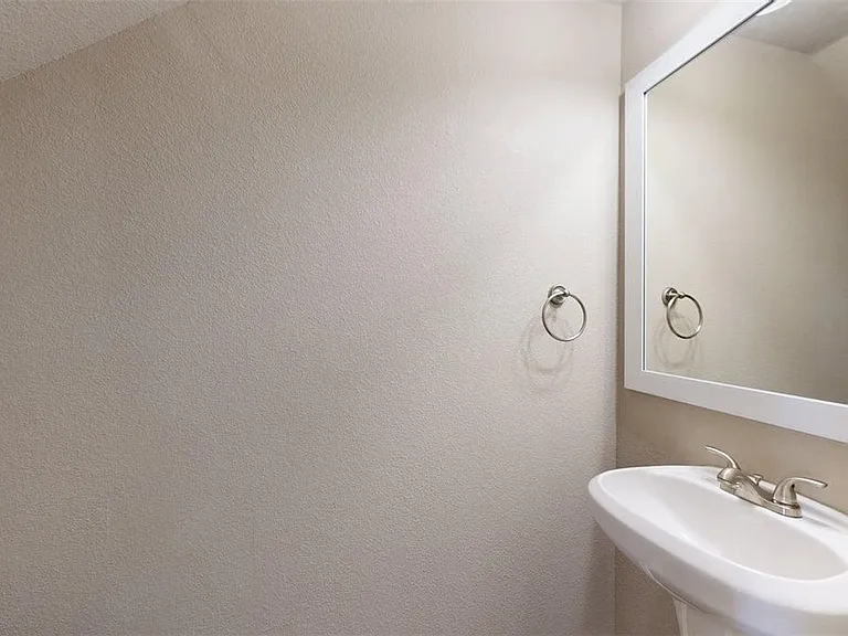 3519 Summerway Dr — Photo 30