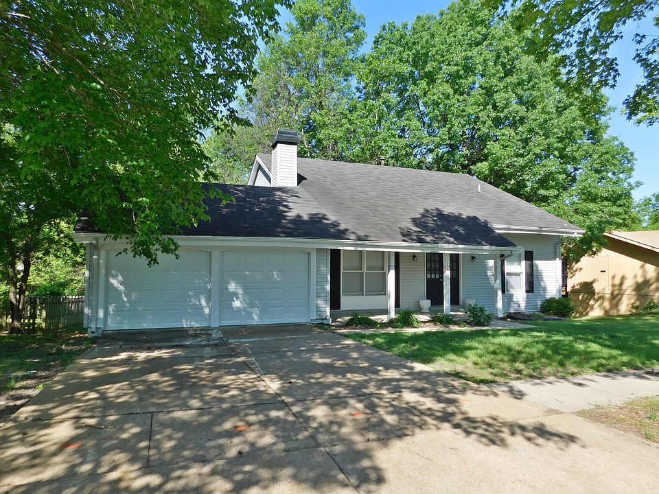 1st image of 12655 Countrybrook Dr