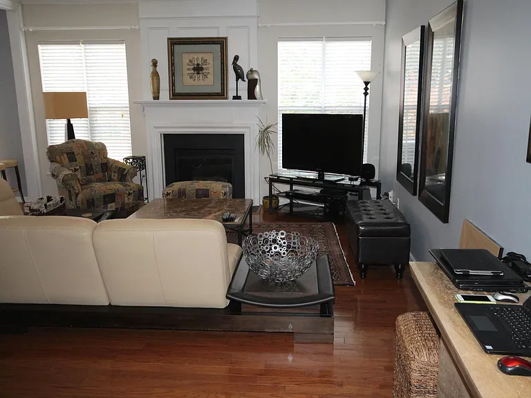9137 McAlwaine Preserve Ave — Photo 3