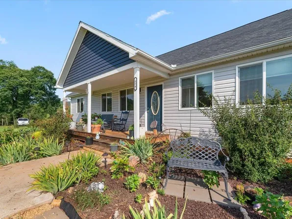 854 Kenmore Rd, Amherst, VA 24521