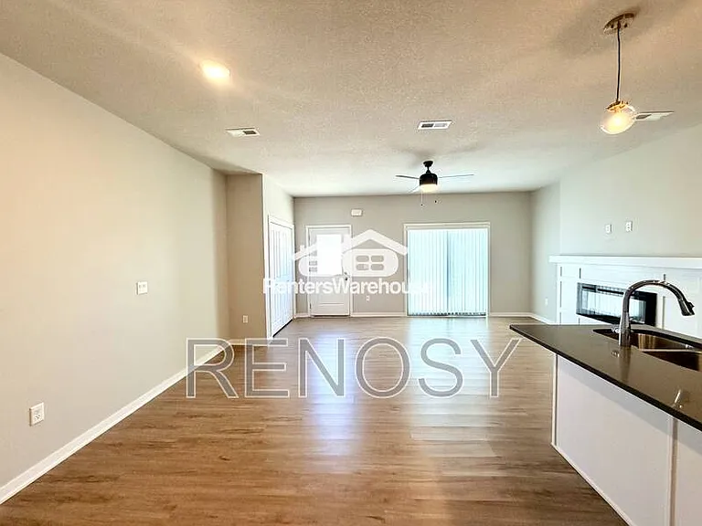 3620 NE Marissa Ln — Photo 9