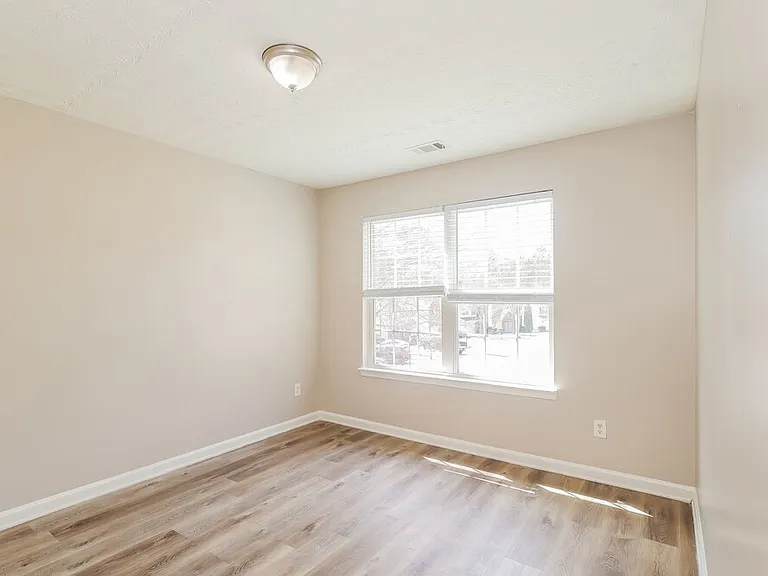 9422 Lakeview Rd — Photo 15