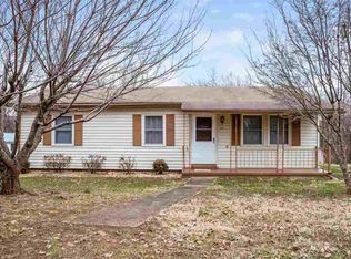 915 Bank St, Shenandoah, VA 22849