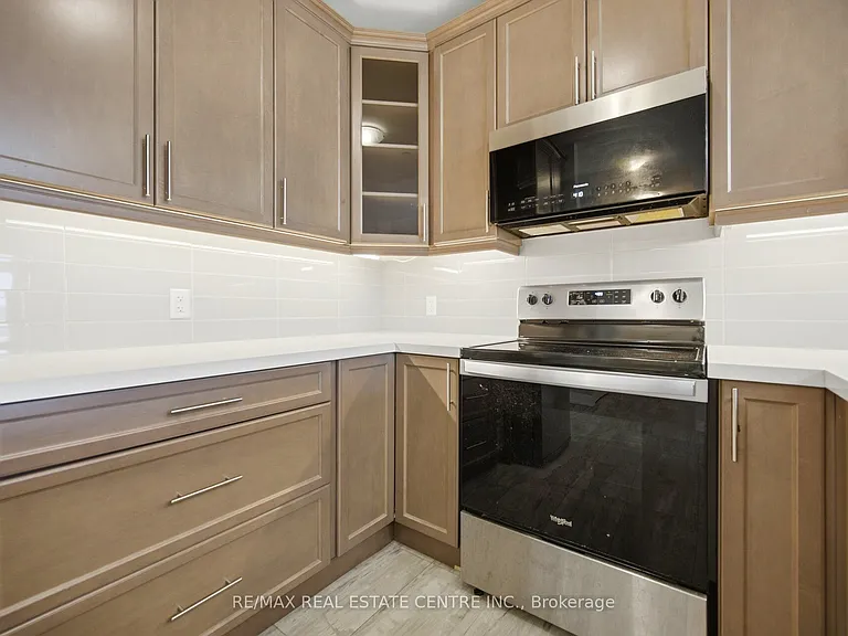 830 Megson Ter #513 — Photo 12
