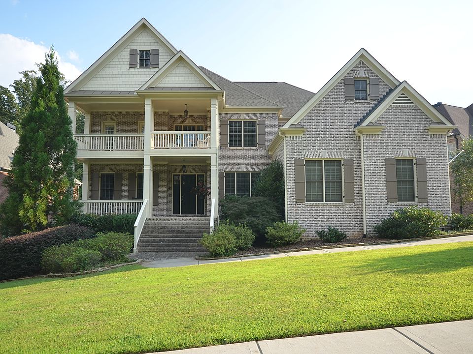 4 Side Brick 6 Bed/5.5 Bath