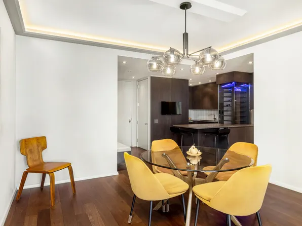 641 5th Avenue image 6 of 11