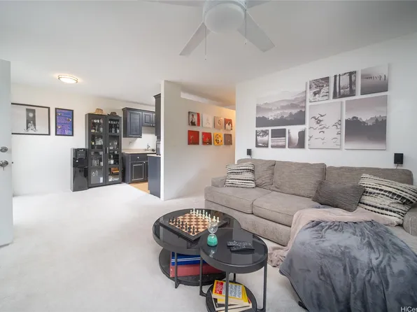 94-1351 Kulewa Loop #17U, Waipahu, HI 96797