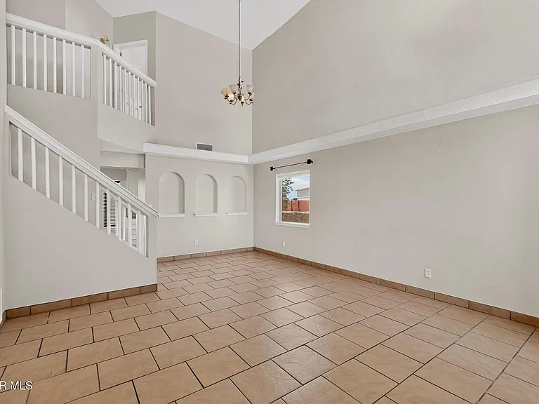 14224 Desert Ash Dr — Photo 12