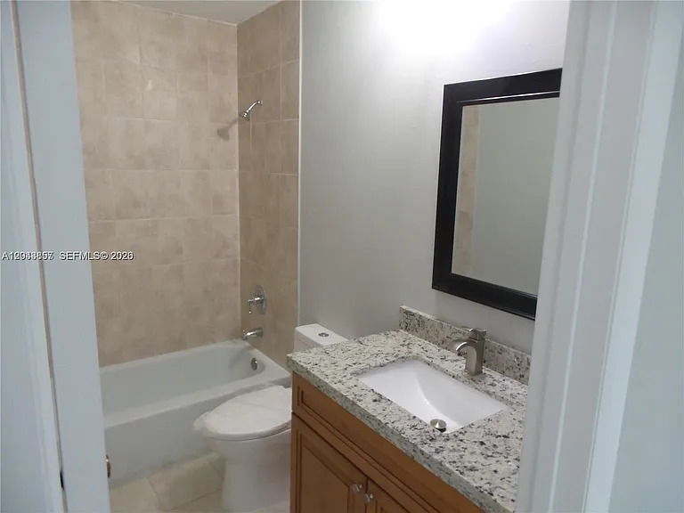 10794 N Kendall Dr #B22 — Photo 10