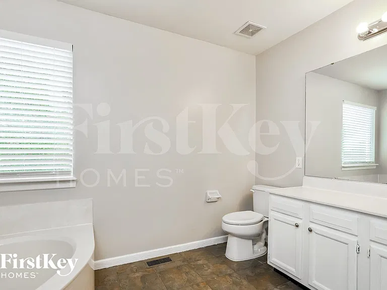 1141 Ashford Place Dr — Photo 12