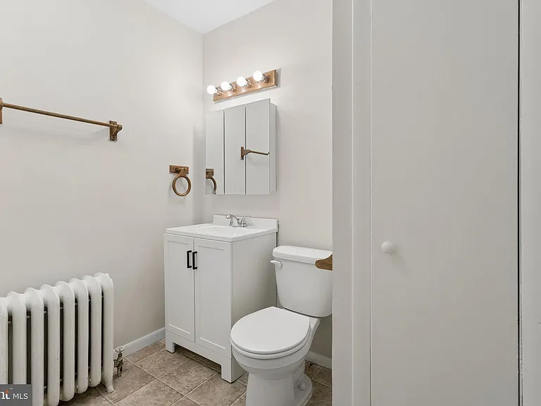 407 Cinnaminson Ave #5 — Photo 11