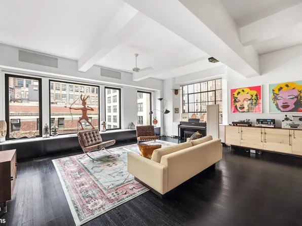 34 East 30th Street image 2 of 25