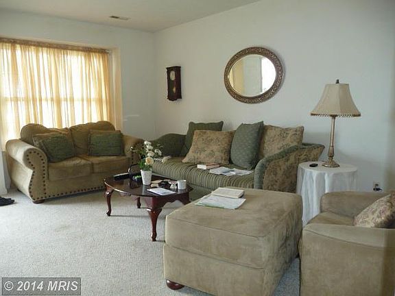 2nd image of 3940 Saint Michaels Sq