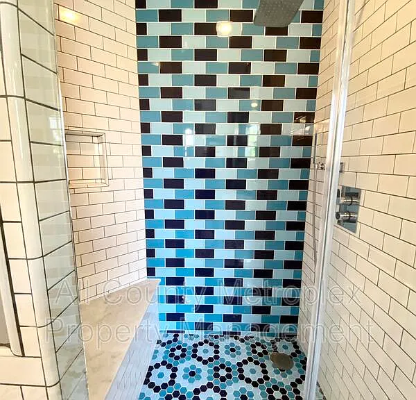 1430 Pecos St #4 — Photo 7