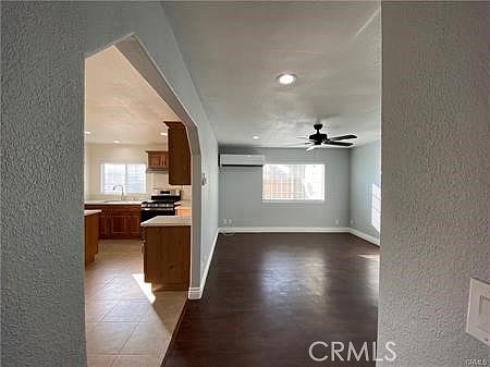 3rd image of 3518 Balmont St