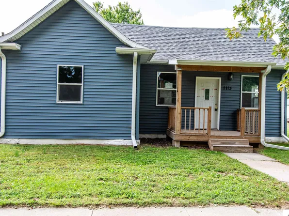 1113 6th St, Aurora, NE 68818