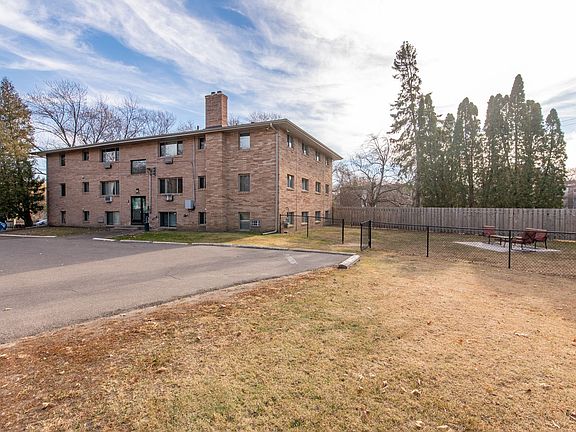 3rd image of 7104 36th Ave N APT 4