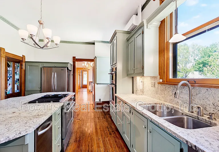 1507 Broadway St — Photo 14