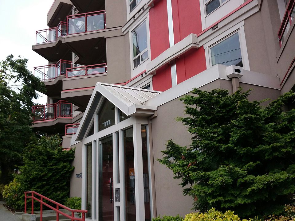 1st image of 711 E Denny Way 105 #105
