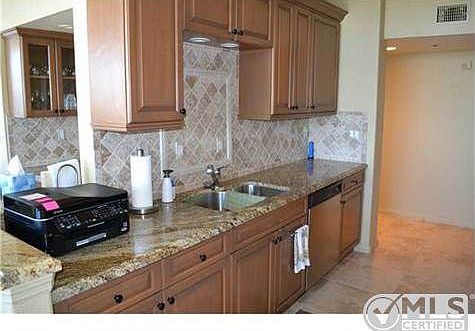5th image of 123 Lakeshore Dr Penthouse 42