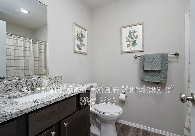252 Rabbit Run St — Photo 3
