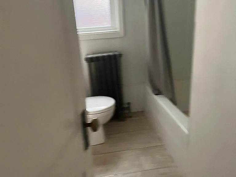 2336 Eldridge St #1 — Photo 6