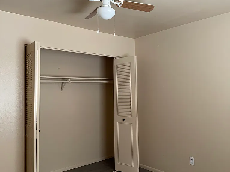 7126 N 19th Ave #218 — Photo 10