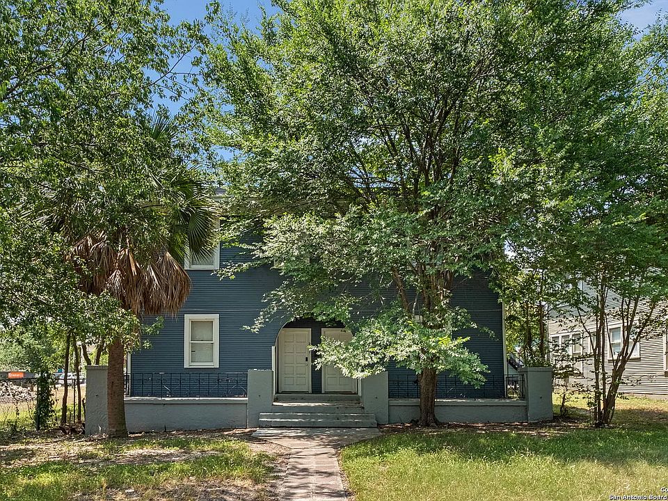 1st image of 402 E Dewey Pl #102