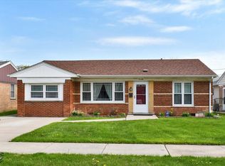 6108 W Birmingham Ave, Chicago Ridge, IL 60415