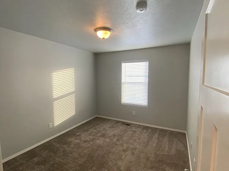 817 S Apple Pl — Photo 16