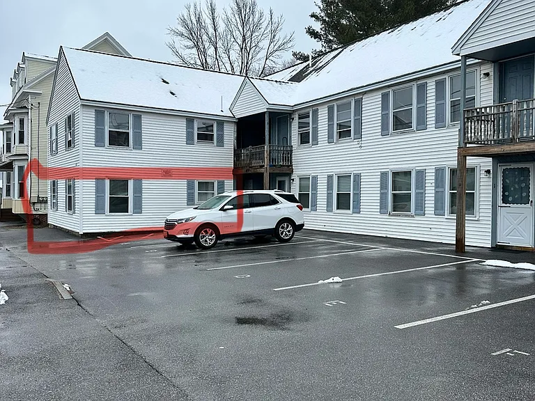 Main St — Photo 6