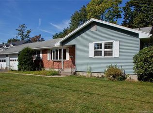 109 Laurel Ct, Plainville, CT 06062