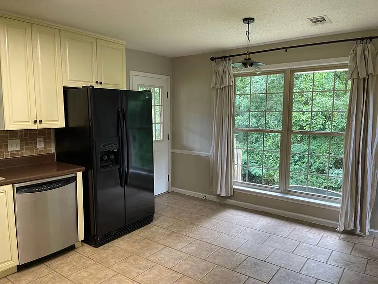 2072 Cribbs Mill Ln — Photo 13