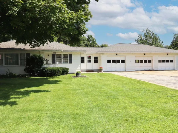 53152 Ironwood Rd, South Bend, IN 46635