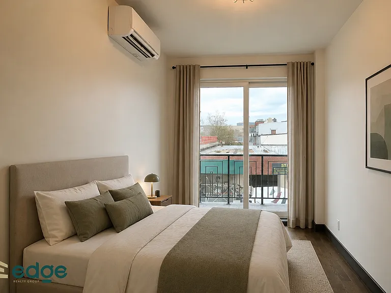 340 Irving Ave #3H — Photo 6