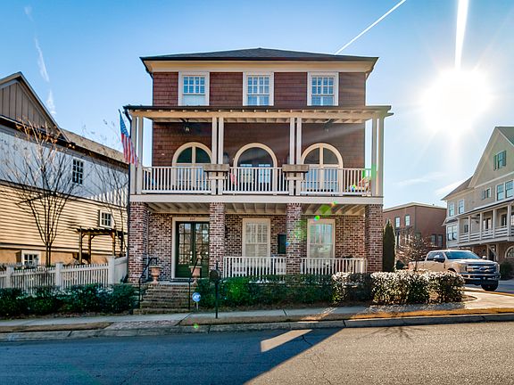 4 Bedrooms, 4 Bathrooms