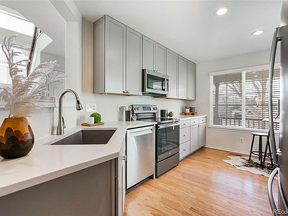 5th image of 9819 Sydney Lane