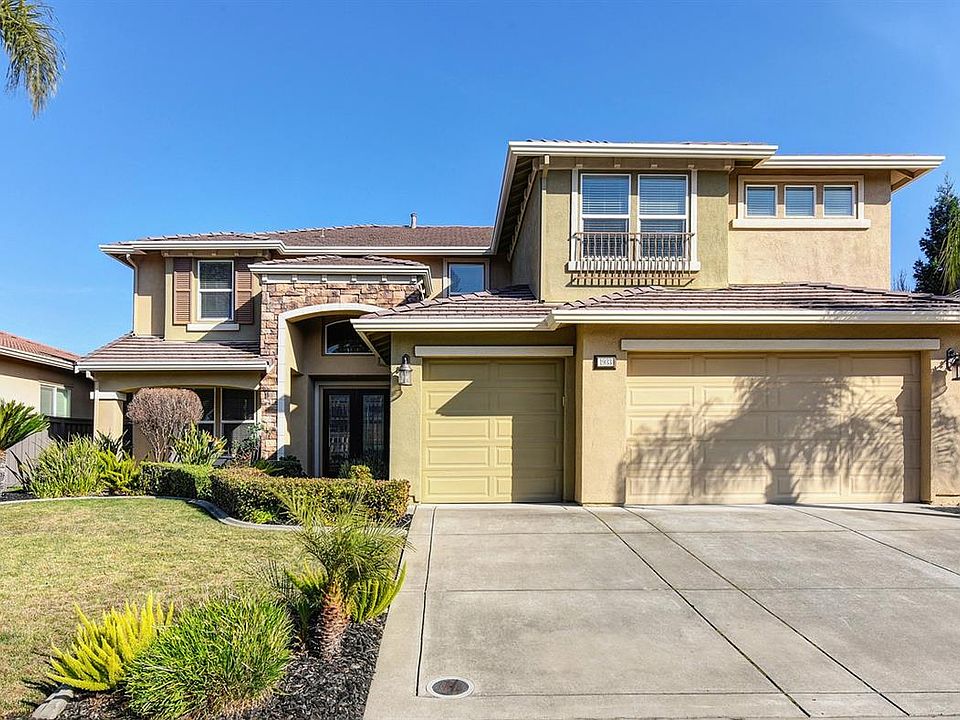 1st image of 1933 Morella Cir