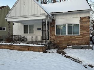 2832 Begole St, Flint, MI 48504