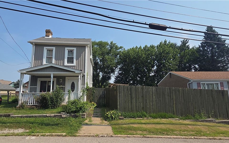 1st image of 221 Lea St