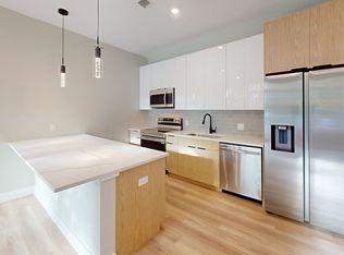 211 Green St #206, Jamaica Plain, MA 02130