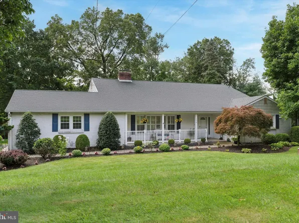 126 Bruce Rd, Washington Crossing, PA 18977