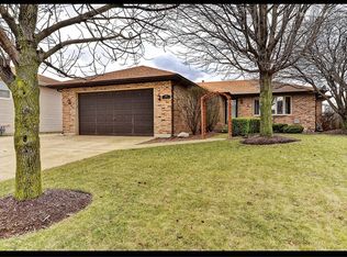 3001 Art Schultz Dr, Plainfield, IL 60586