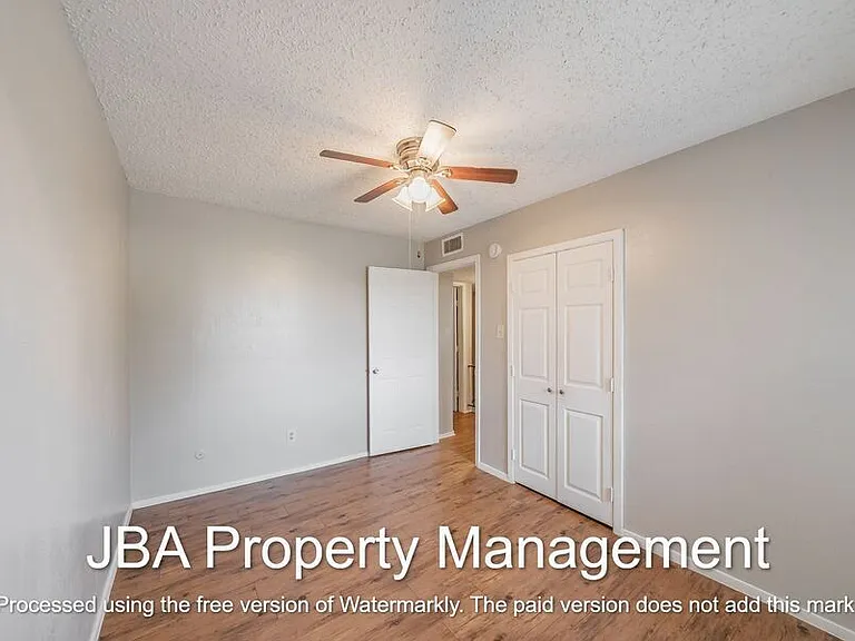 1794 Farleigh Ct — Photo 16