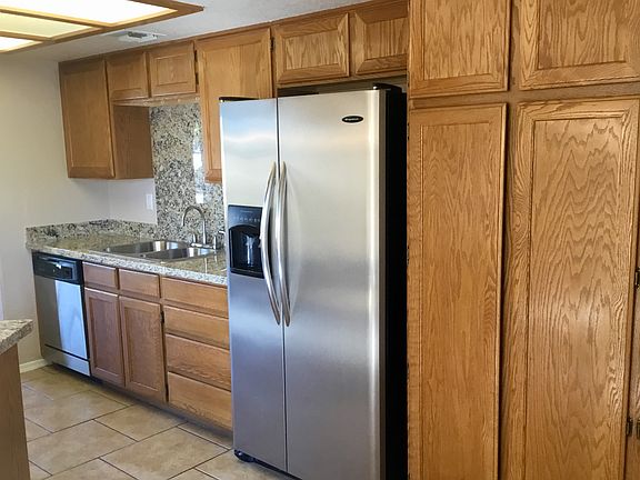 3rd image of 1140 W 36th Ln