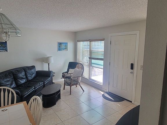 4th image of 151 Medallion Blvd APT G