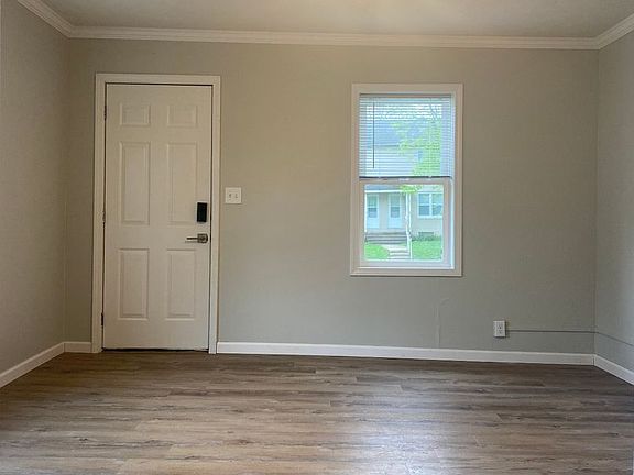2nd image of 502-524 S 15th St #502